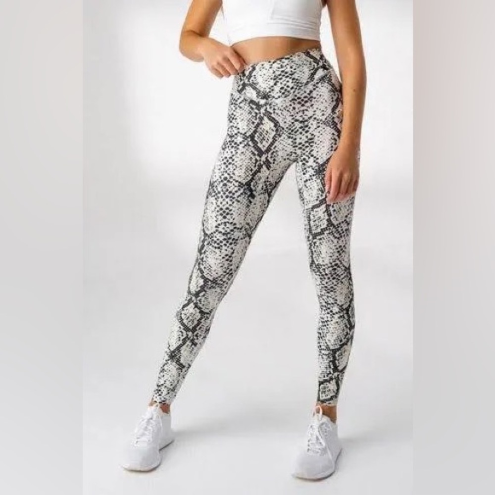Snake Print Leggings - Picture 1 of 13